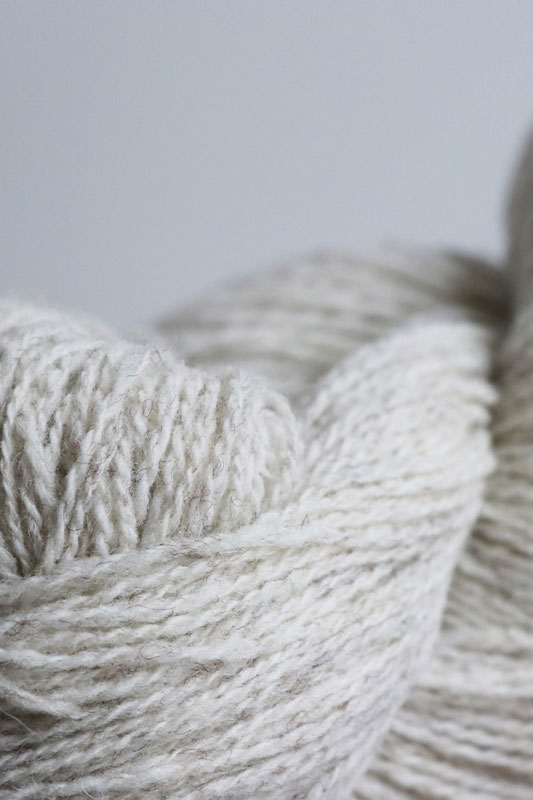 Fil à tricoter en laine recyclé